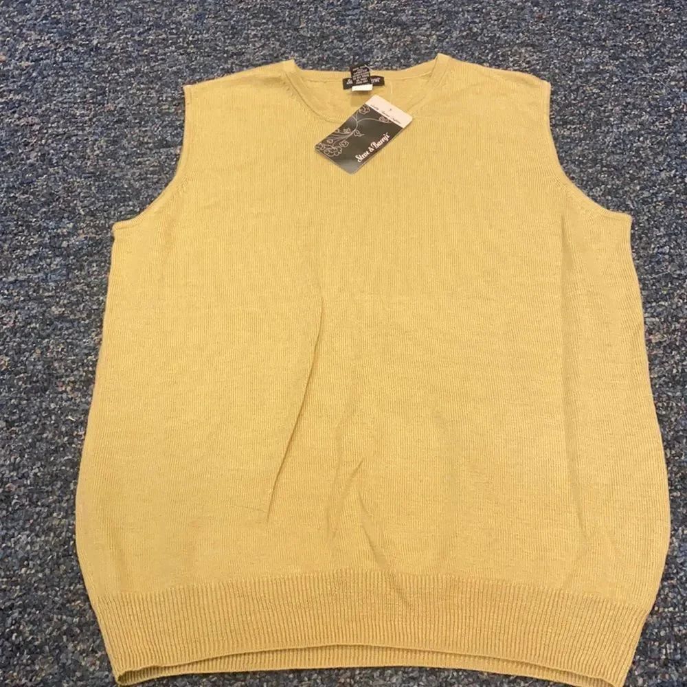 Steve & Barry’s Tan Sleeveless wool top sz. L NWT